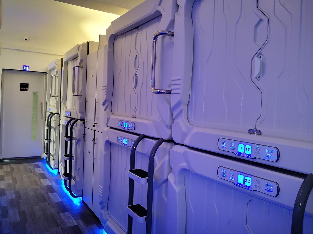 The Capsule Hotel Colombo Extérieur photo