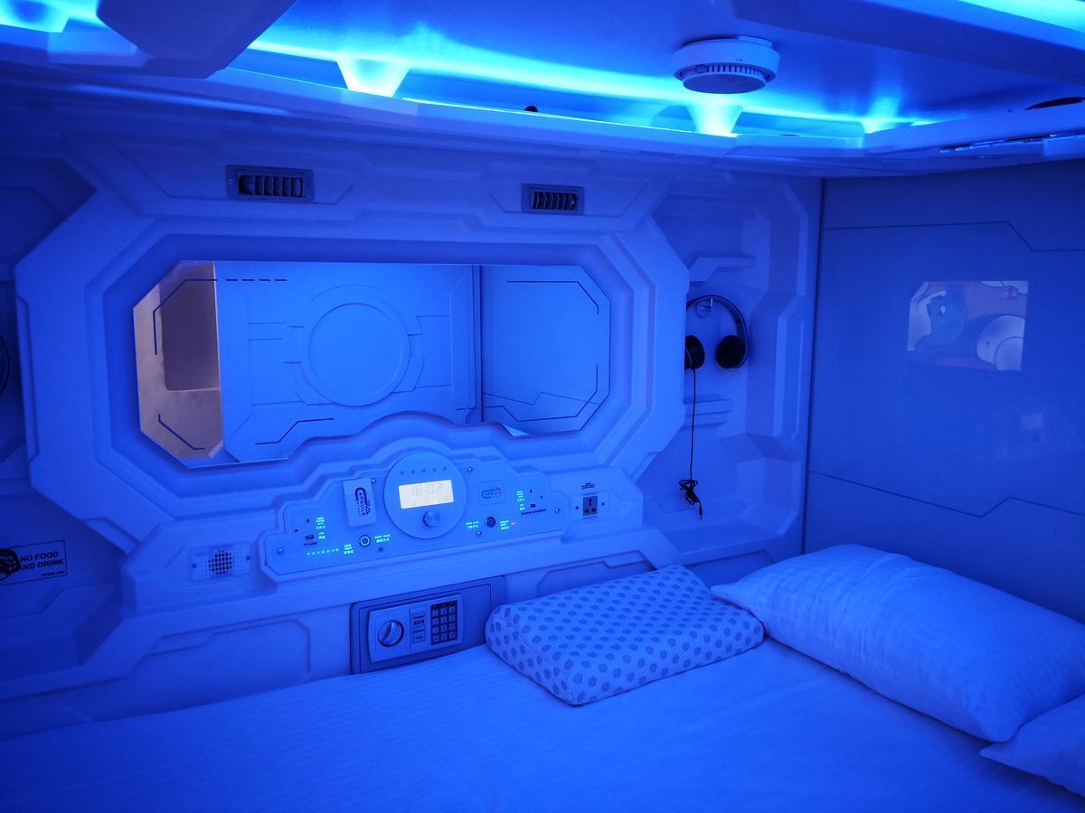 The Capsule Hotel Colombo Extérieur photo