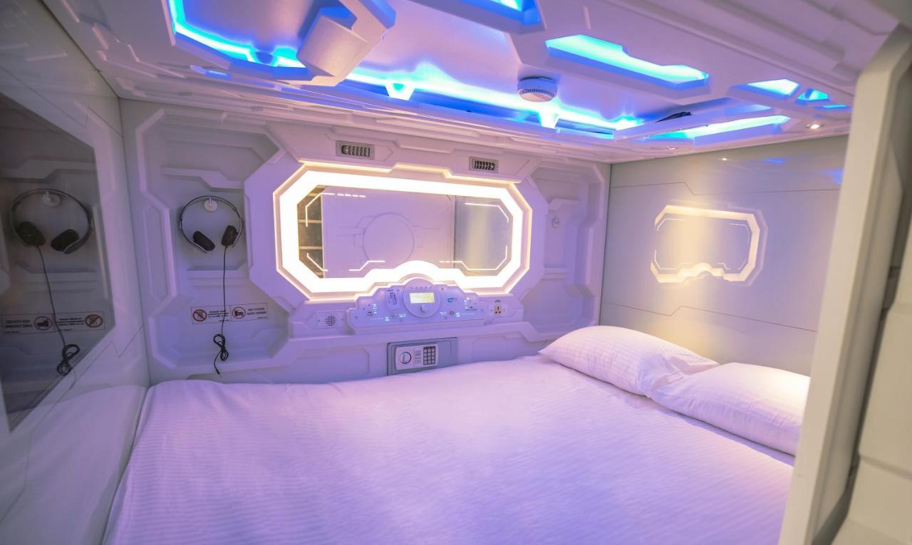 The Capsule Hotel Colombo Extérieur photo