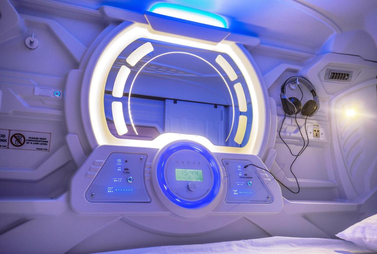 The Capsule Hotel Colombo Extérieur photo